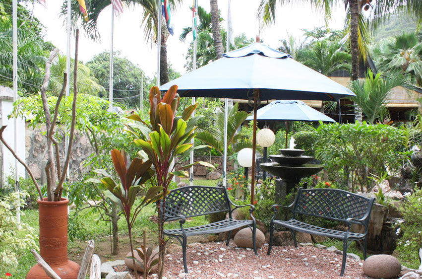 Hotel Chateau St Cloud La Digue Exterior photo